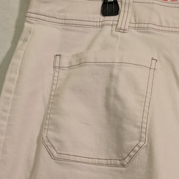 Lane Bryant Women's Straight Leg Cream Jeans - Picture 4 of 9